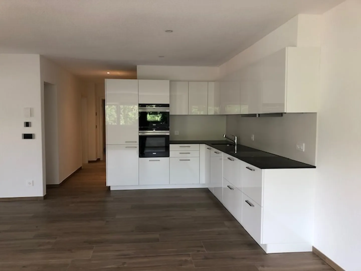 Zu verkaufen - Schöne 4.5 Zimmerwohnung mit grosser Terrasse in Tavannes - Foto 6 von 14