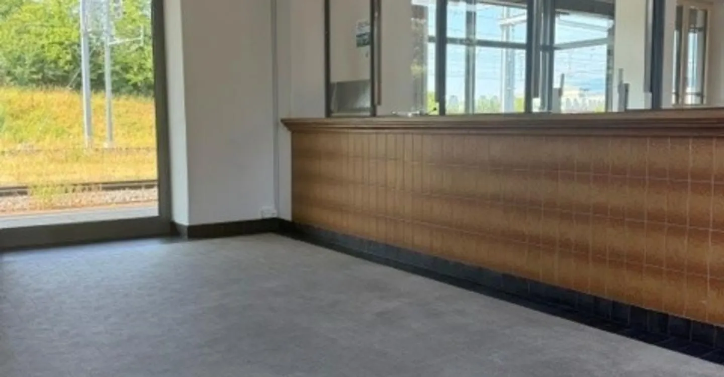 Administrative area of 110 m² in Vernier-Meyrin Cargo - Photo 6 of 6