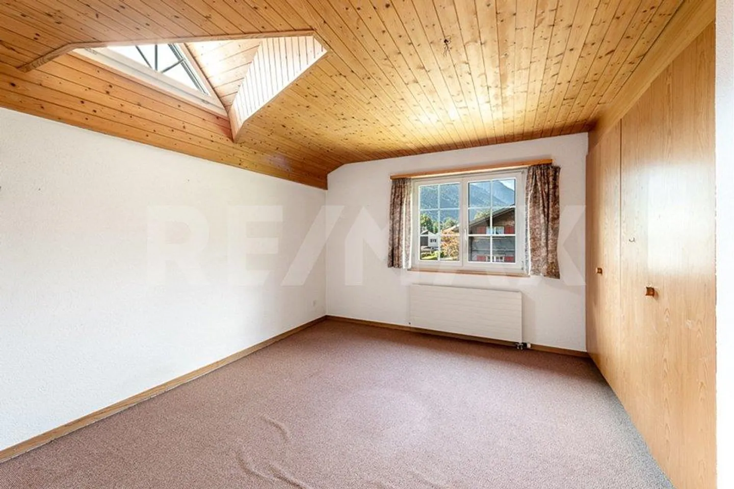 Maison individuelle de 6½ pièces avec un terrain généreux - Photo 12 sur 13