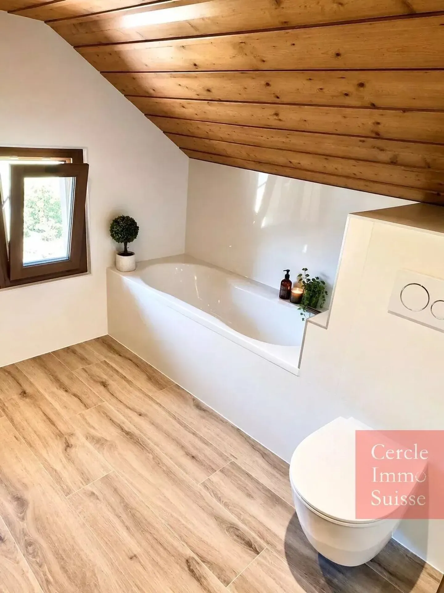 Chalet con ampi spazi esterni - Foto 7 di 8