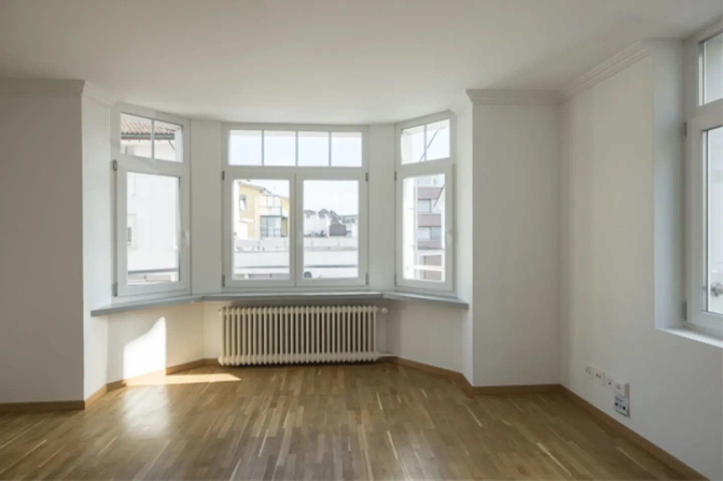 City apartment with charm in the center - Photo 3 of 9