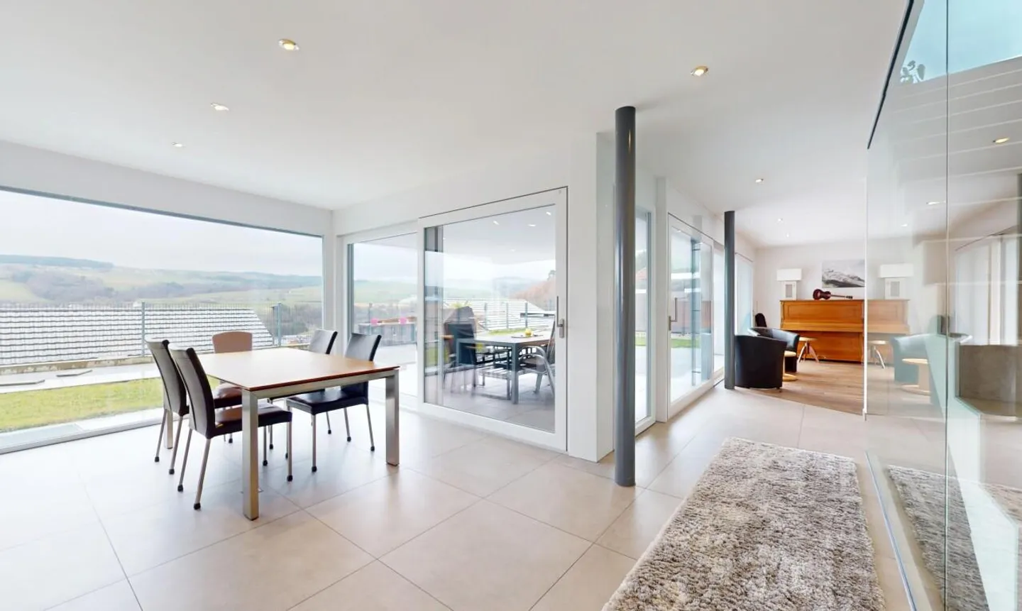 Large luxury villa with exceptional panorama 30 minutes from Lausanne - Photo 7 of 13