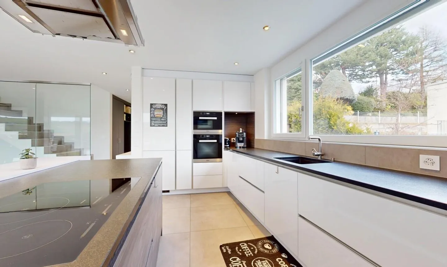 Large luxury villa with exceptional panorama 30 minutes from Lausanne - Photo 8 of 13