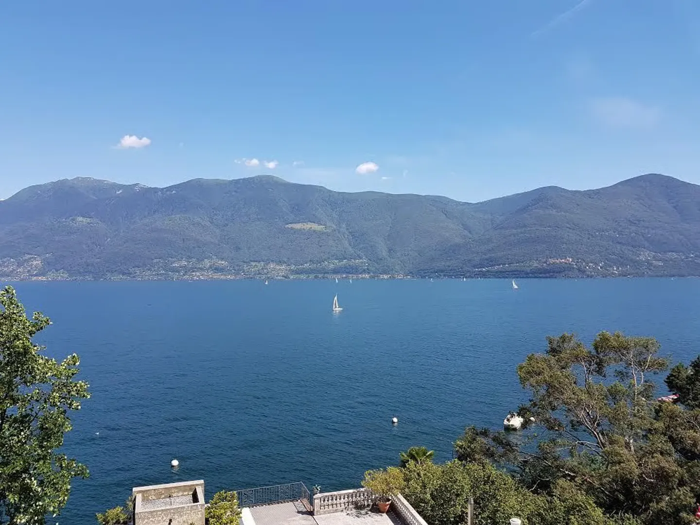 3 ½-Room Apartment with Terrace and Panoramic View of Lake Maggiore - Photo 9 of 9