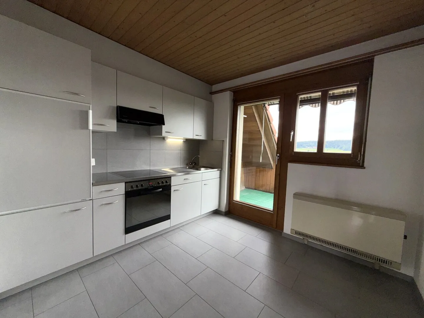Affascinante appartamento maisonette di 3,5 stanze in affitto in campagna - Foto 3 di 12