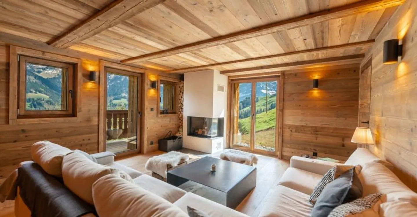 Exceptional Alpine Chalet Retreat - Photo 4 of 12