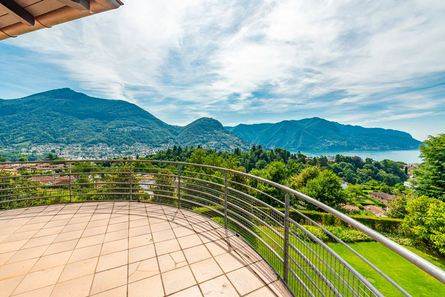 Villa Sissi | Eine exklusive Immobilie auf den Hügeln von Porza - Foto 8 von 16