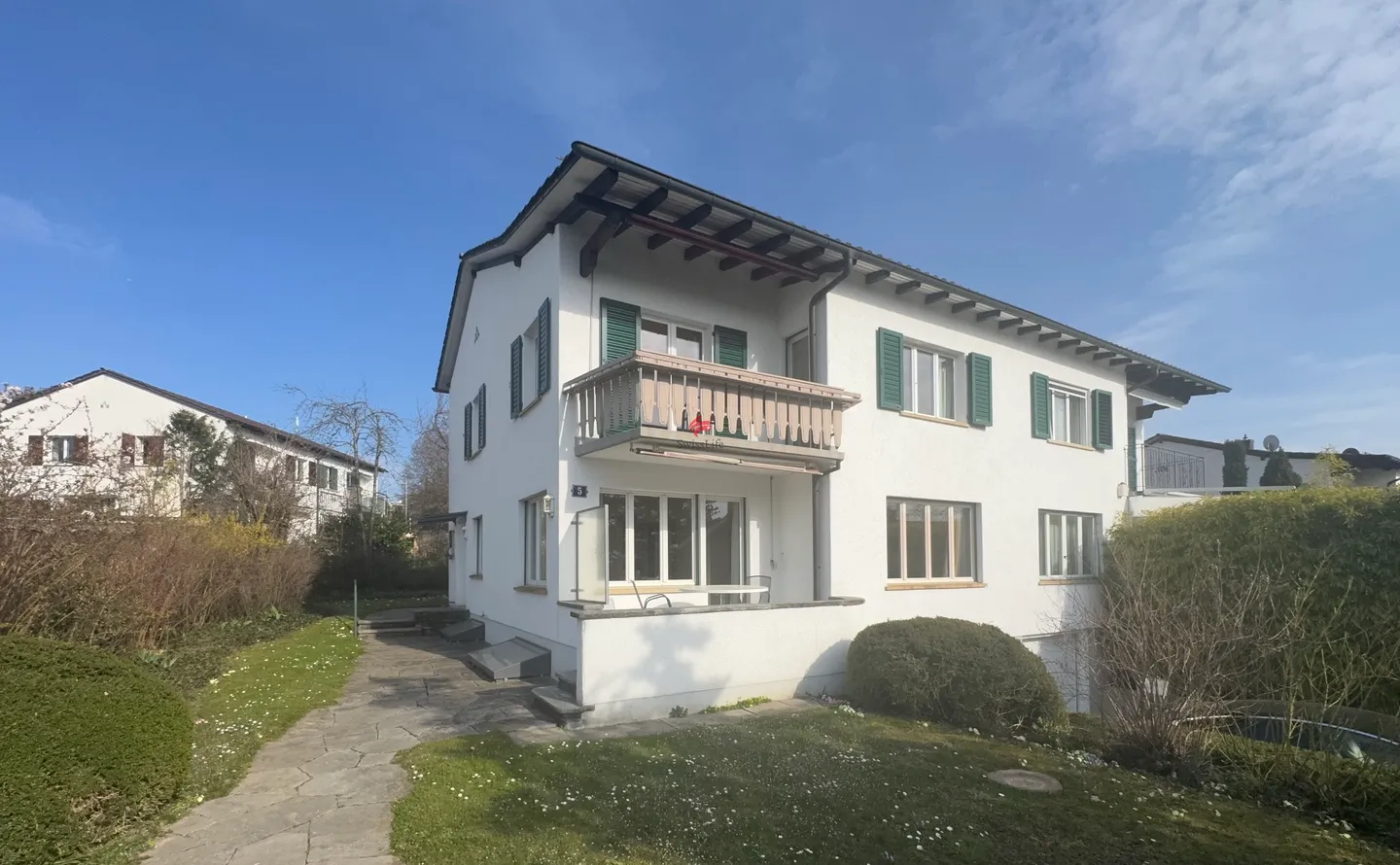 Charmante Doppelhaushälfte in Zürich-Witikon - Foto 1 von 3