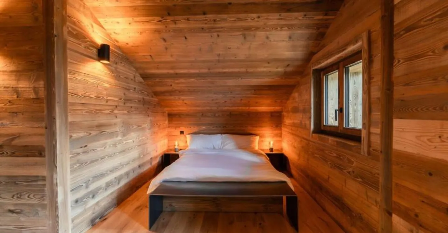 Exceptional Alpine Chalet Retreat - Photo 12 of 12