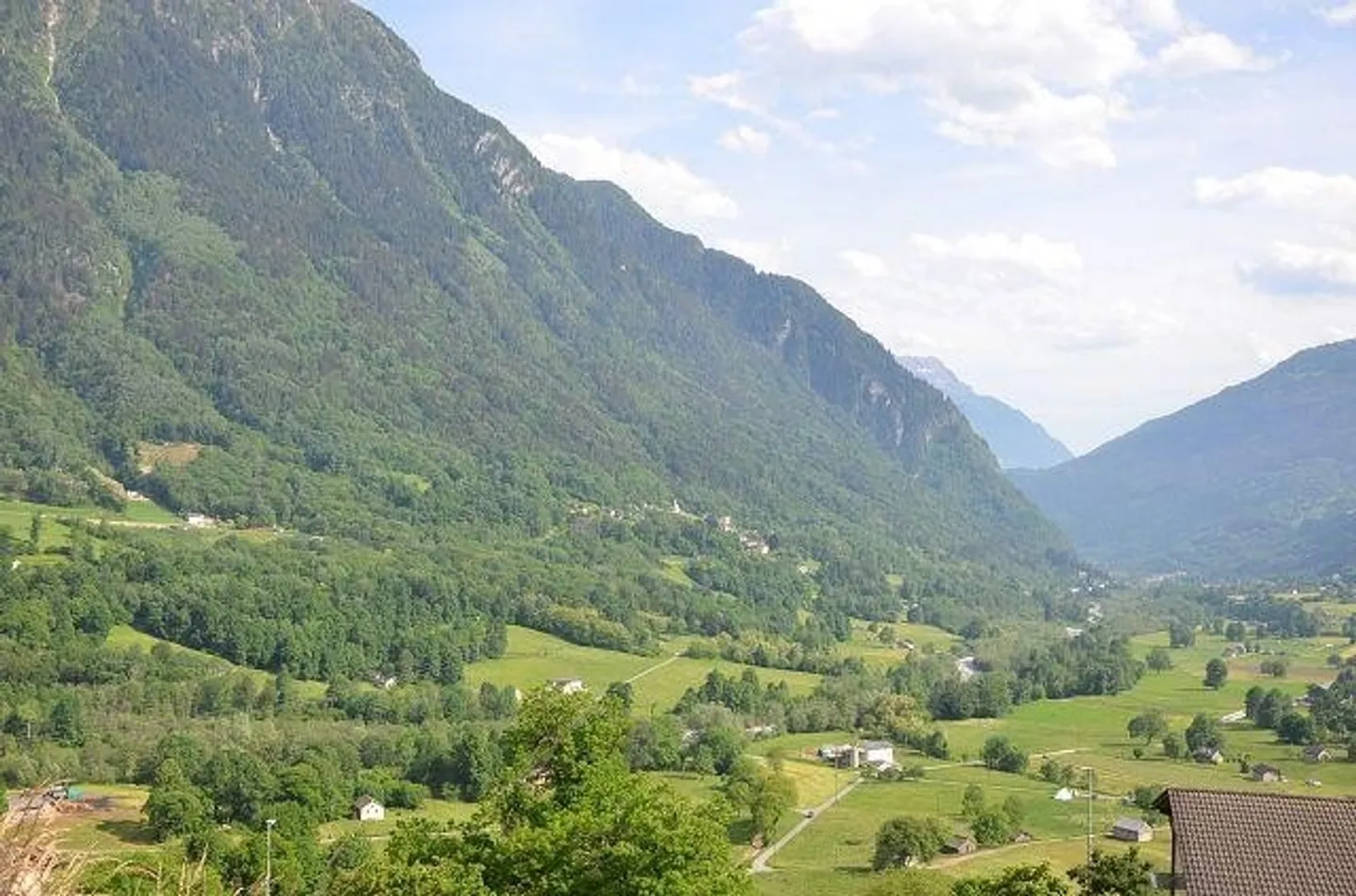 Vier Dorfhäuser mit großem Garten - Foto 32 von 46