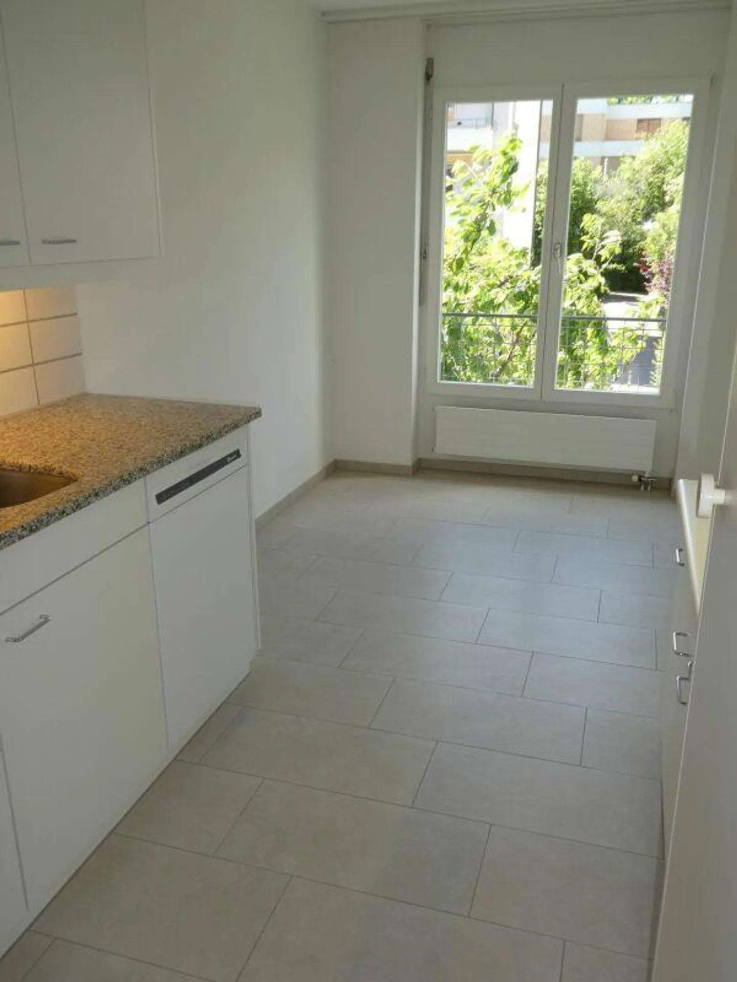 Attractive 3.5-room apartment with large balcony near Inselspital, 3008 Bern - Photo 8 of 13