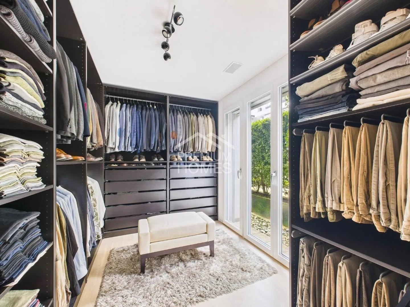 Vivere esclusivo con vantaggi fiscali - Foto 10 di 13