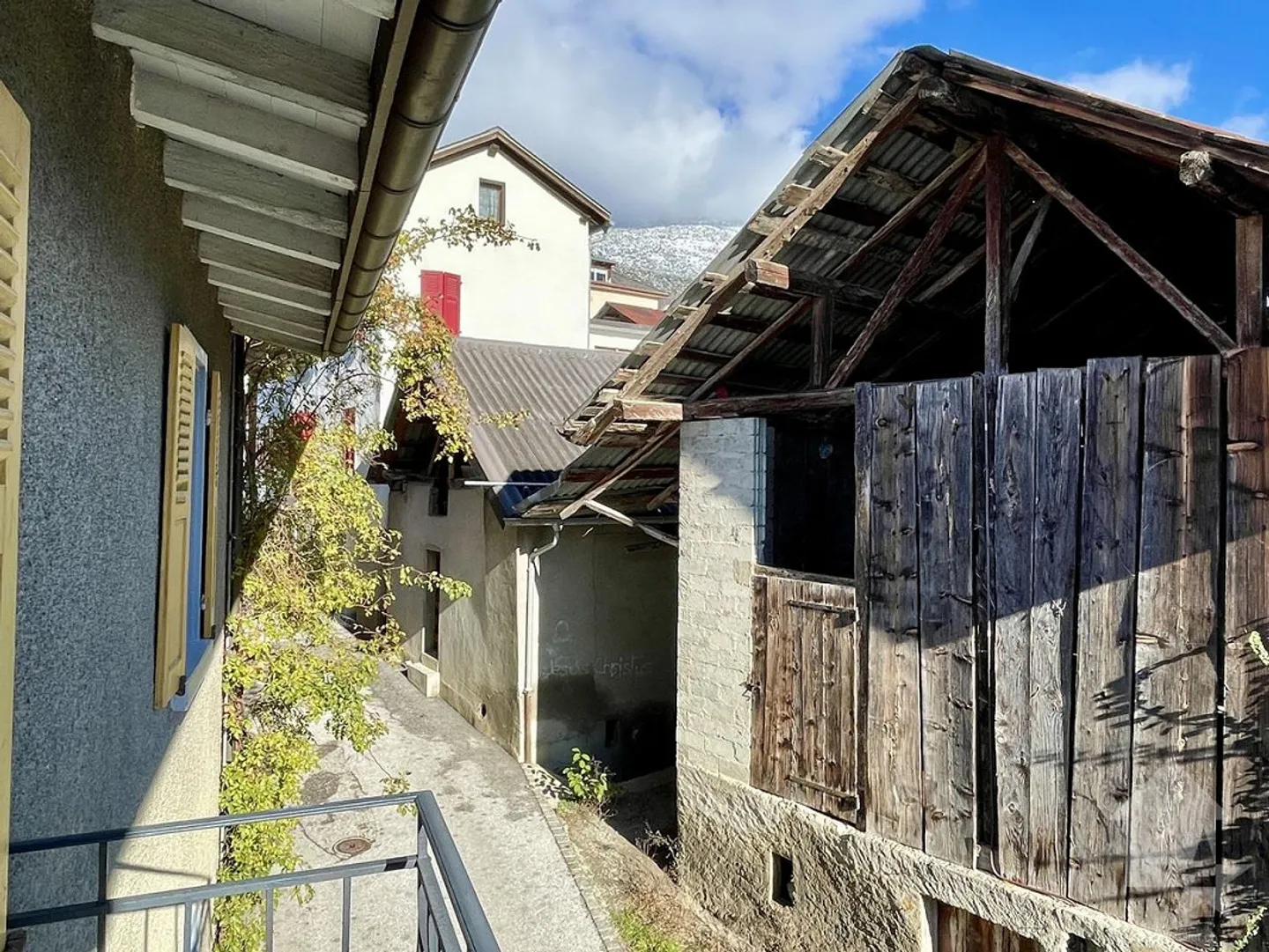 «Doppelhaus mit 2,5 Zimmern in einem komplett renovierten Dorfhaus» - Foto 13 von 14