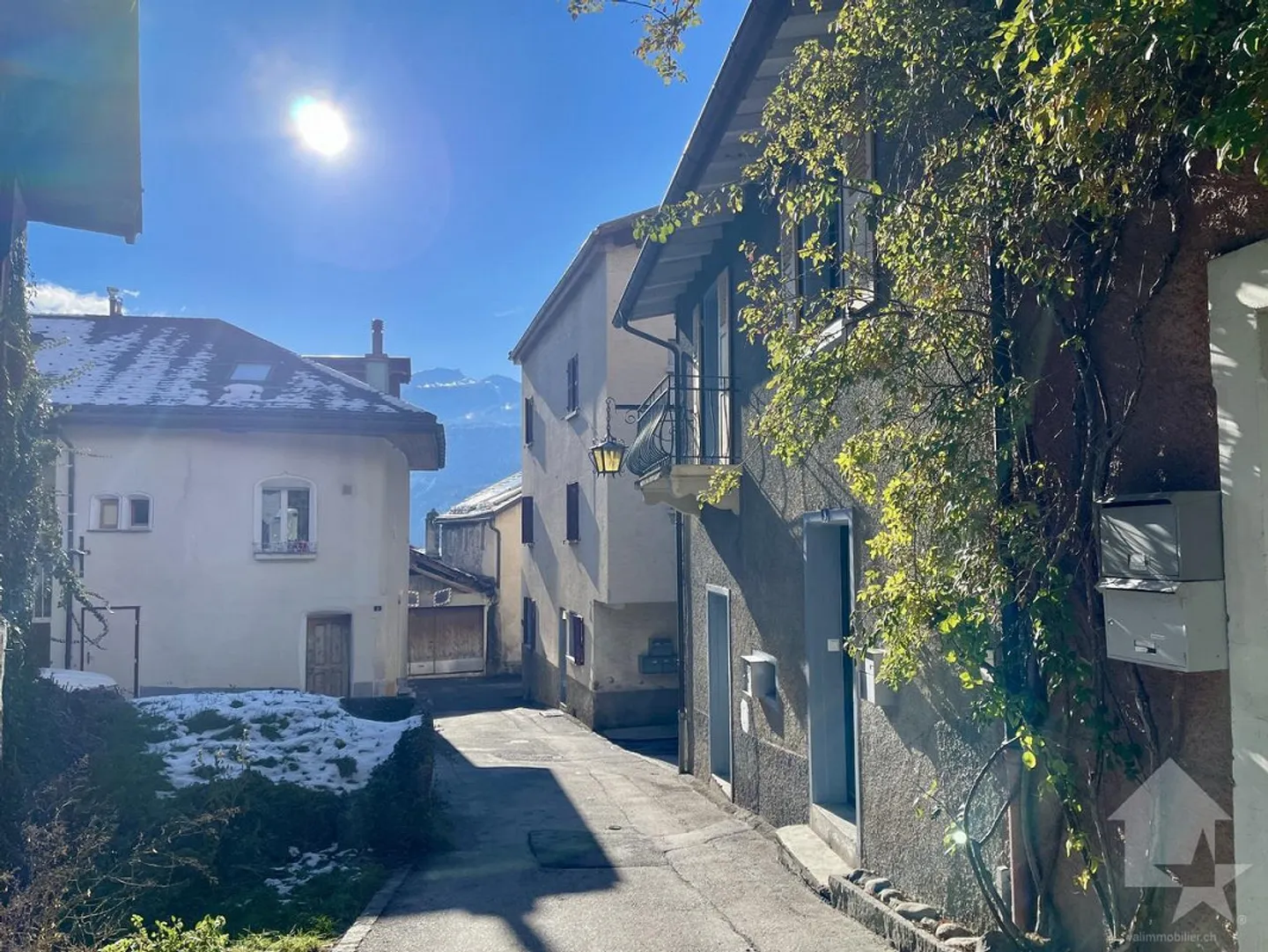 «Doppelhaus mit 2,5 Zimmern in einem komplett renovierten Dorfhaus» - Foto 14 von 14