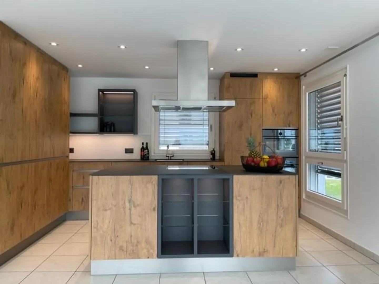 Bündner Herrschaft: after complete renovation exclusive loft for rent - Photo 1 of 22