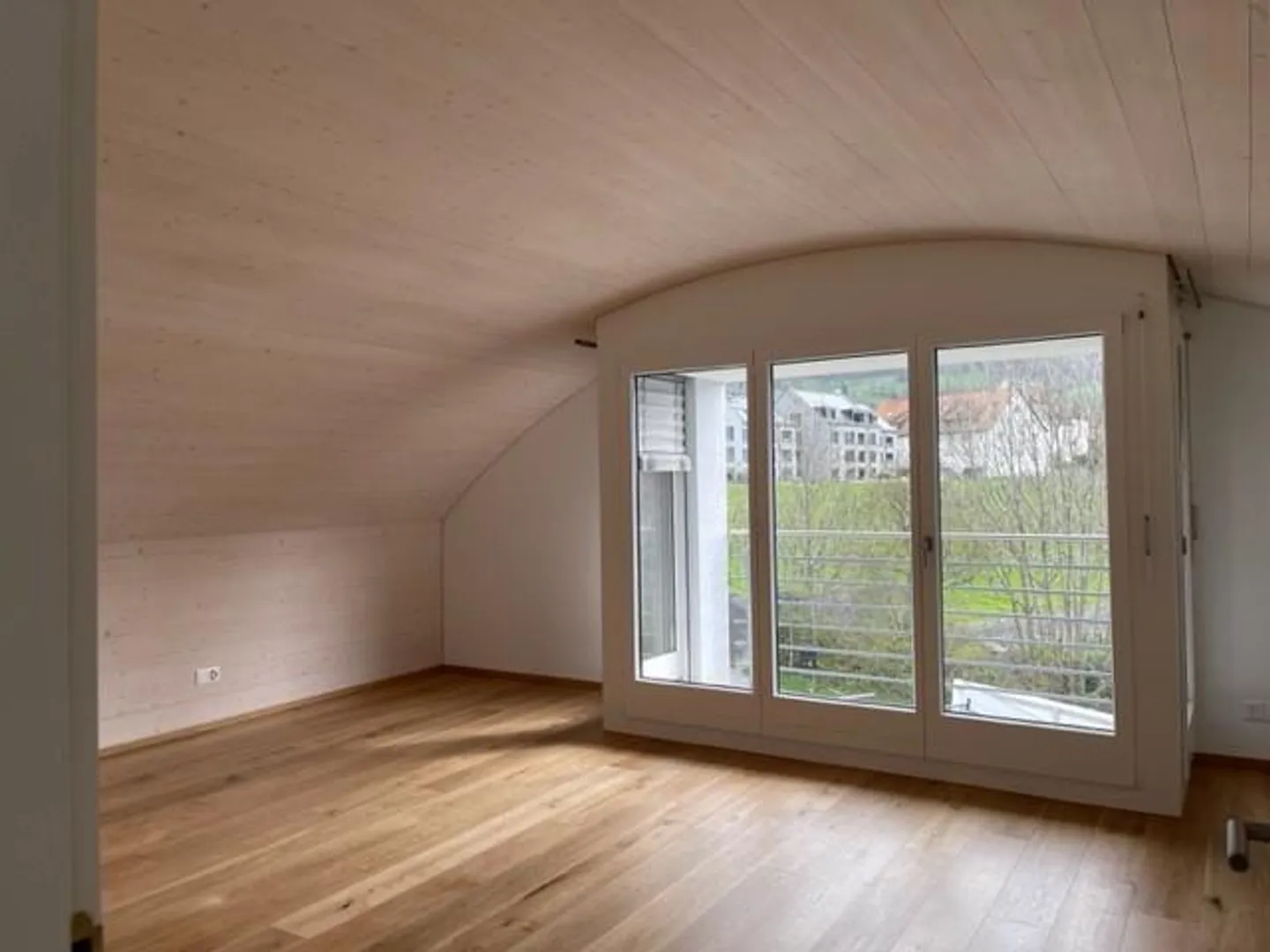 Bündner Herrschaft: after complete renovation exclusive loft for rent - Photo 2 of 22