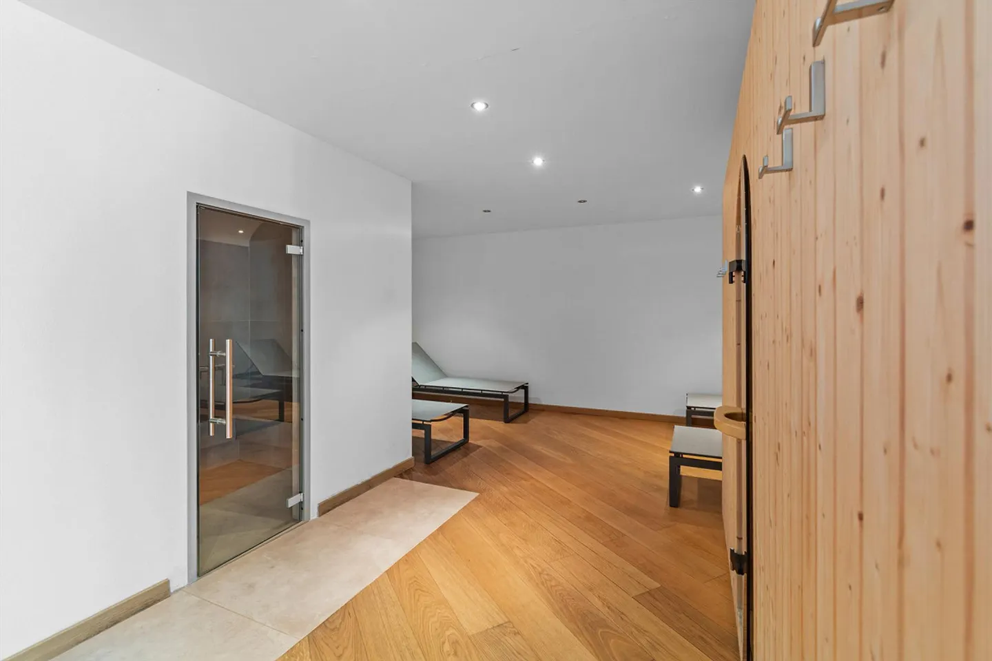 Appartamento 2.5 locali con balcone e grande giardino - Foto 9 di 10
