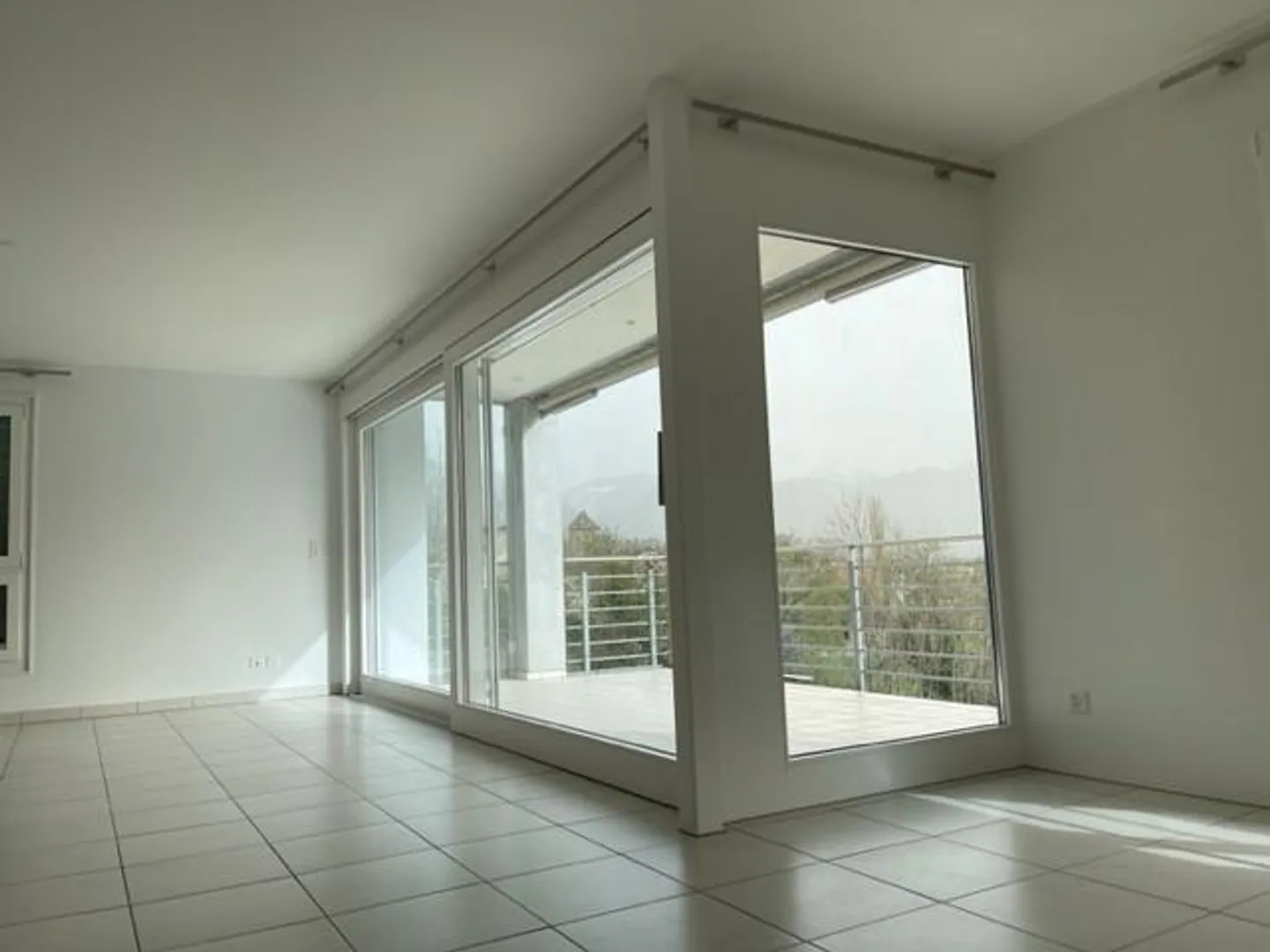 Bündner Herrschaft: after complete renovation exclusive loft for rent - Photo 6 of 22