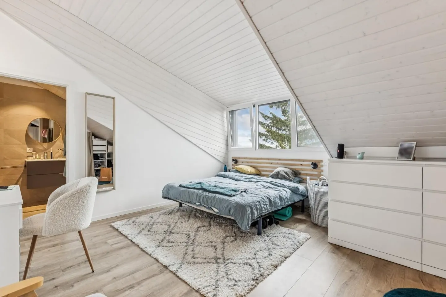 Belle maison jumelée, neuve et spacieuse - Photo 8 sur 13