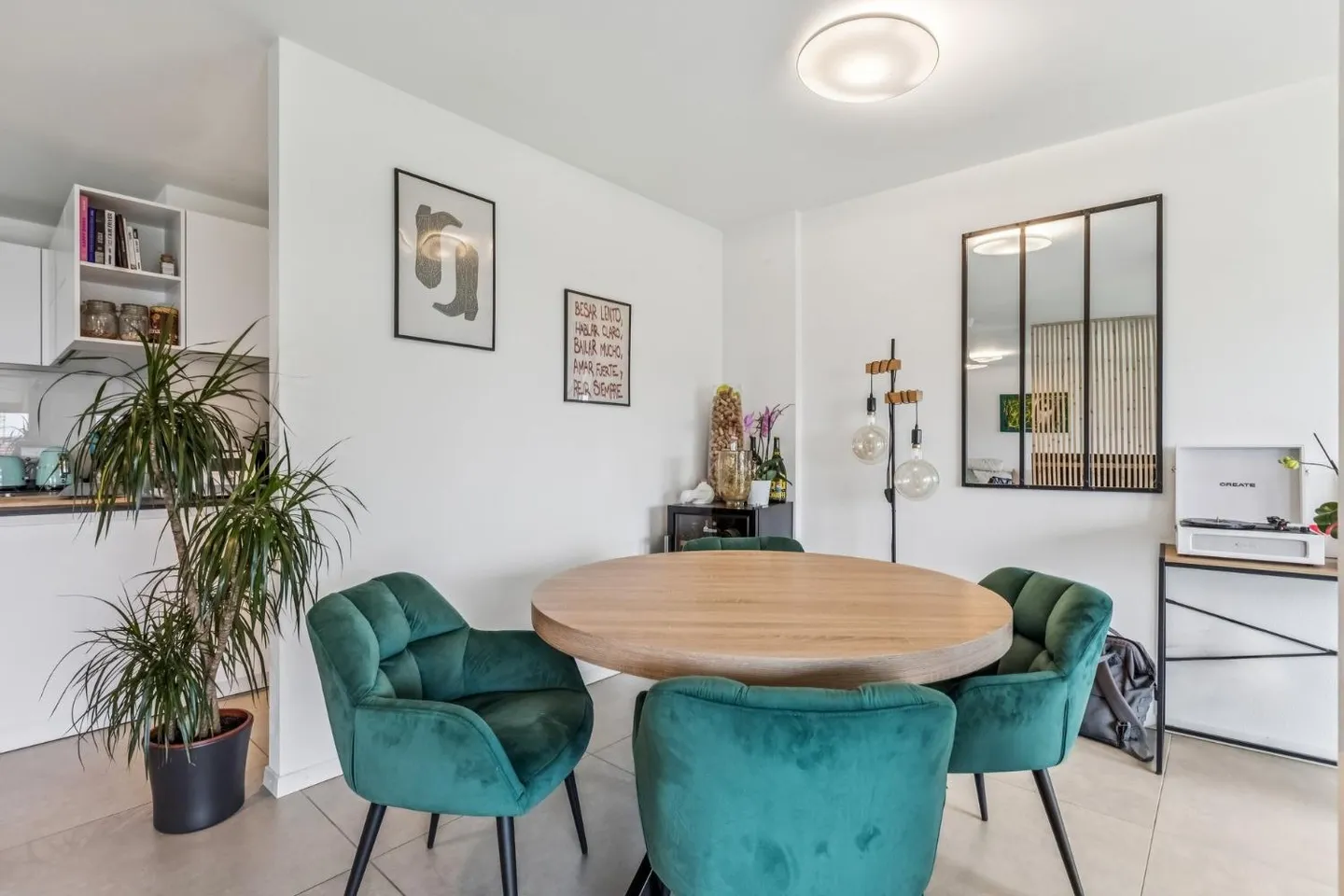 Belle maison jumelée, neuve et spacieuse - Photo 5 sur 13