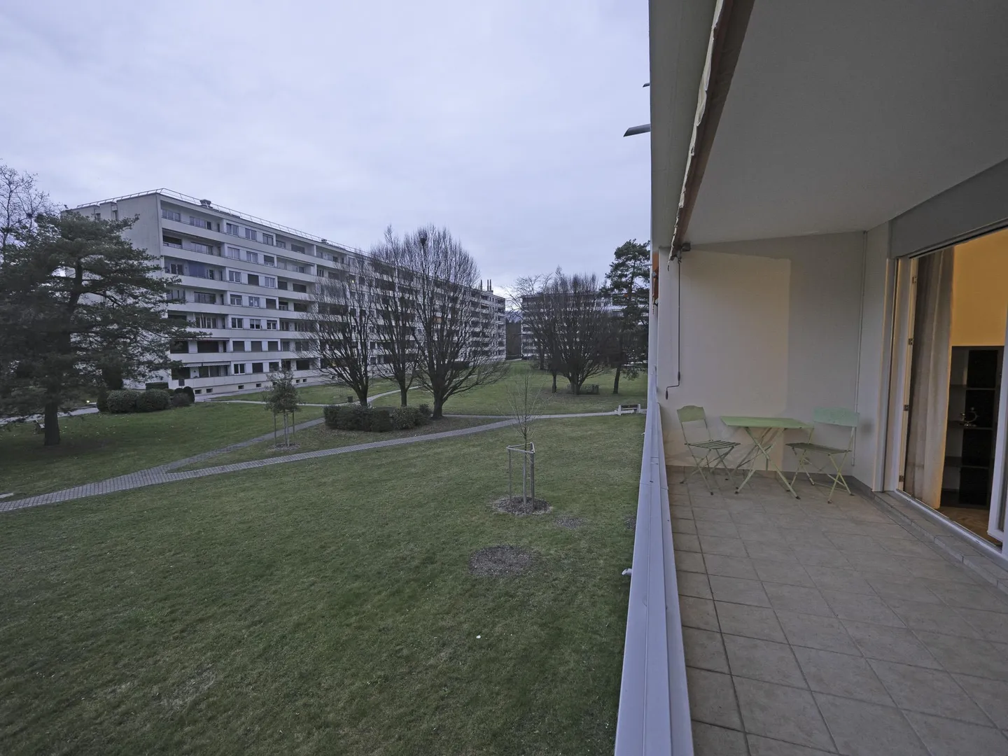 Appartement spacieux avec balcon - Photo 1 sur 10