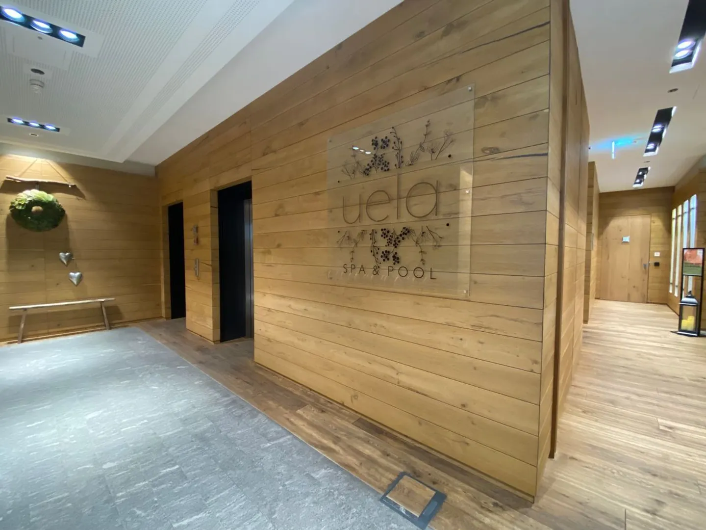 Spacious family apartment with hotel service and mountain view - Photo 11 of 12