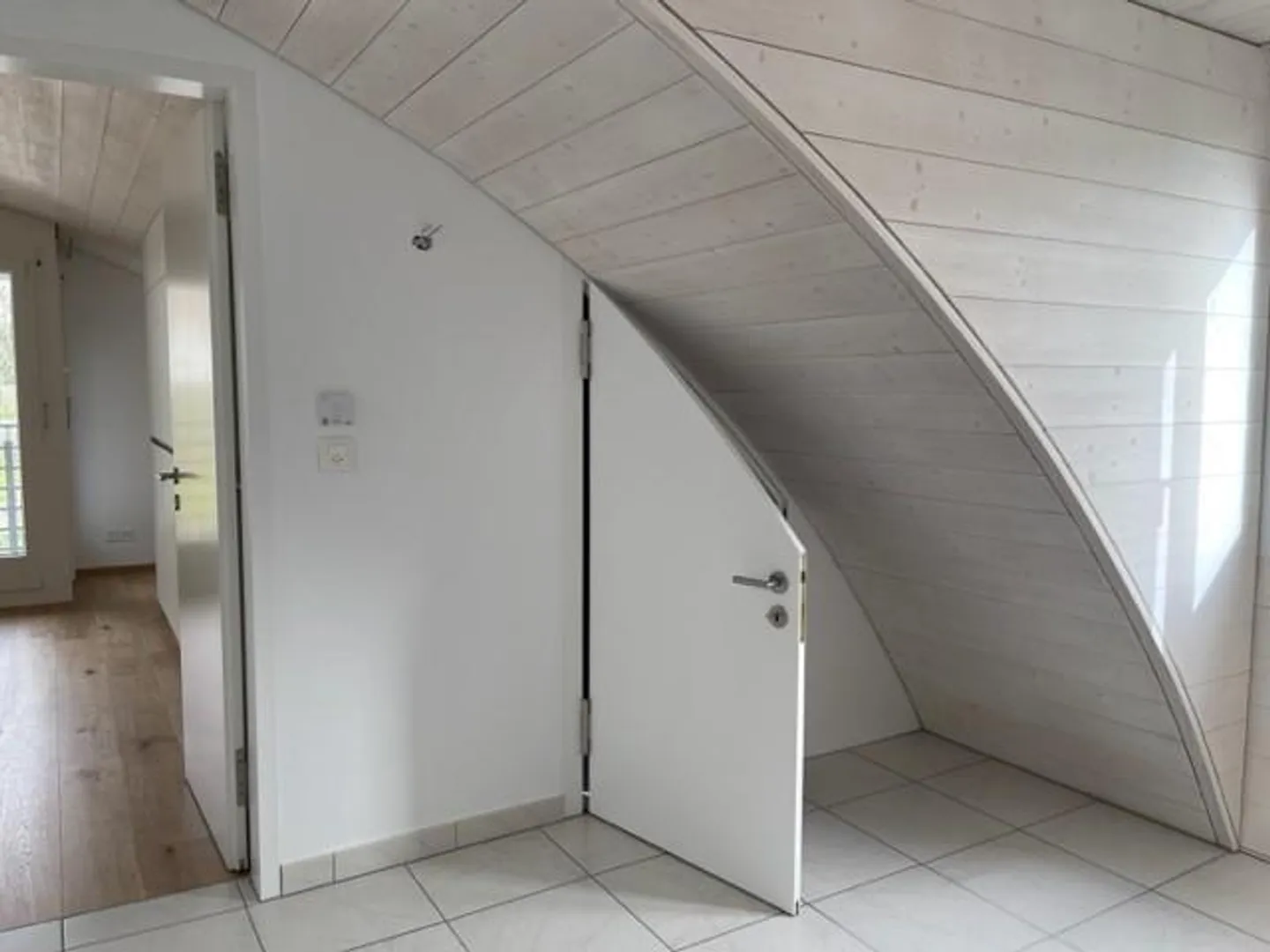 Bündner Herrschaft: after complete renovation exclusive loft for rent - Photo 13 of 22