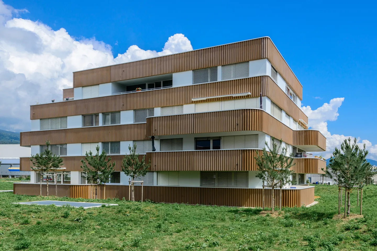 Outdoor parking space for rent - Photo 1 of 1