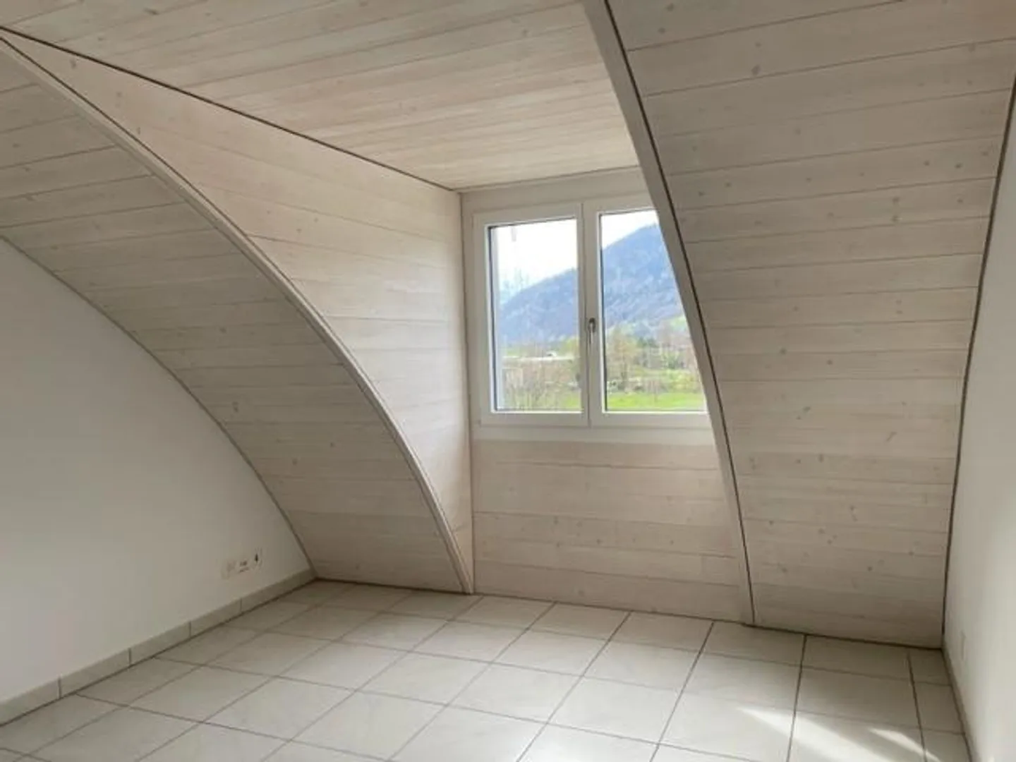 Bündner Herrschaft: after complete renovation exclusive loft for rent - Photo 12 of 22