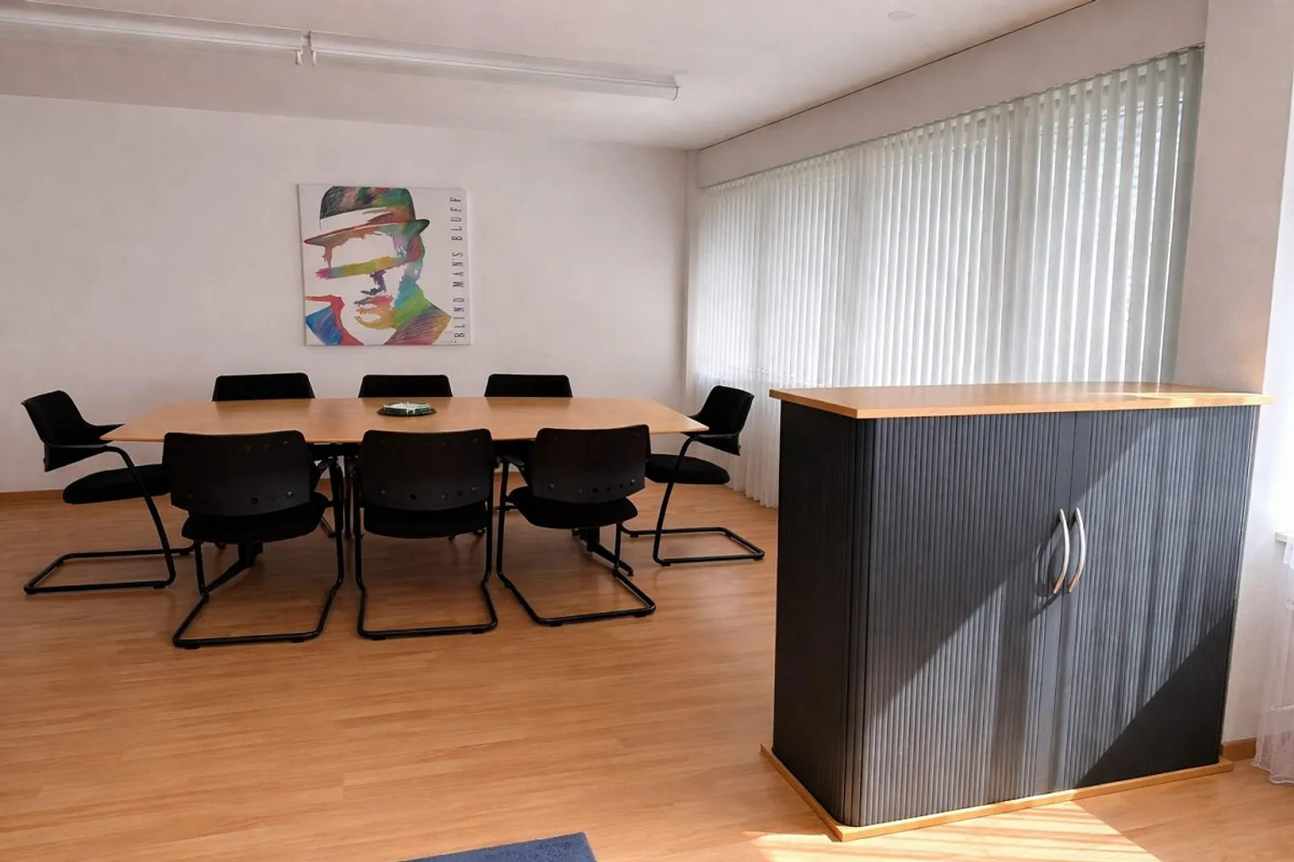 LUMINOSO SPAZIO UFFICIO IN POSIZIONE CENTRALE A KREUZLINGEN - Foto 4 di 4