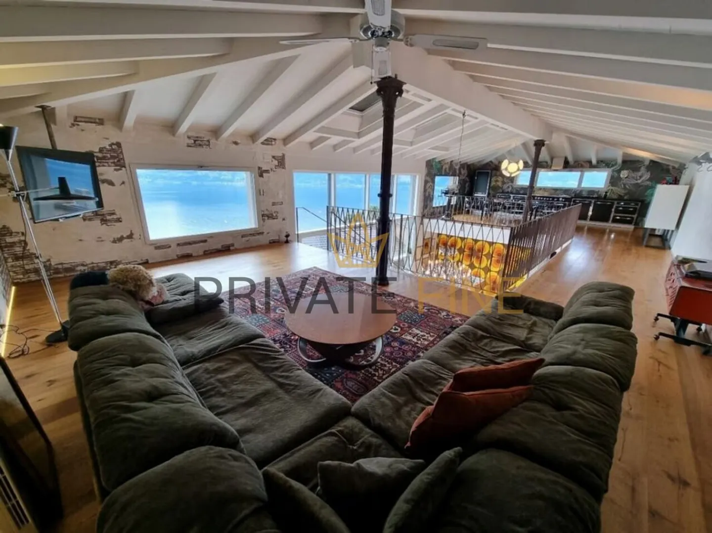 Villa Loft Esclusiva con Vista Panoramica sul Lago e Piscina Privata (21) - Foto 2 di 8