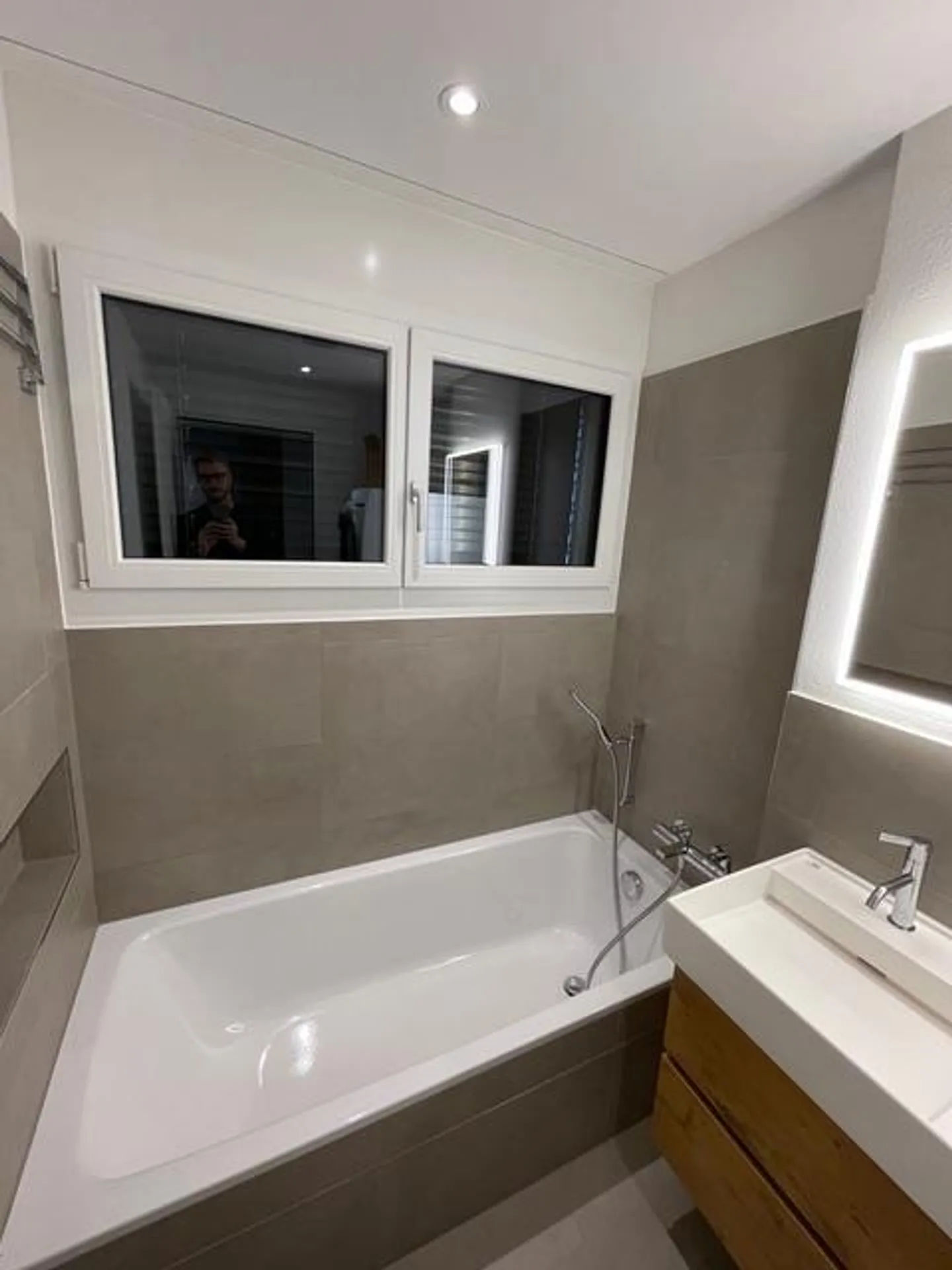 Modern Ground Floor Apartment with Terrace and Conservatory - Photo 10 of 12