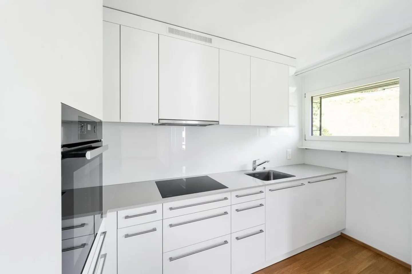 Apartment for rent - Photo 3 of 11