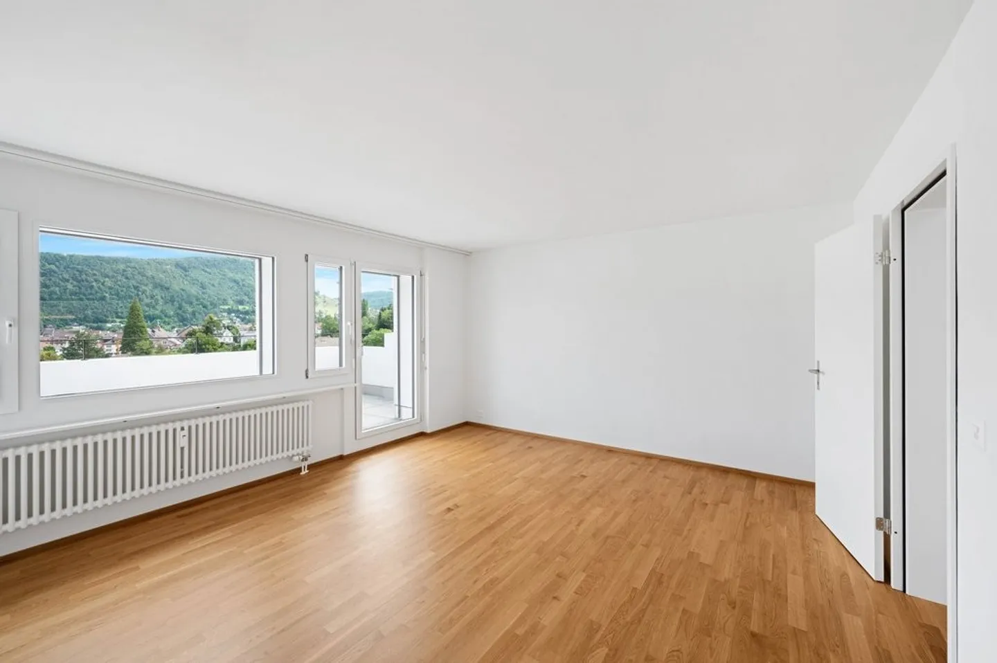 Apartment for rent - Photo 5 of 11