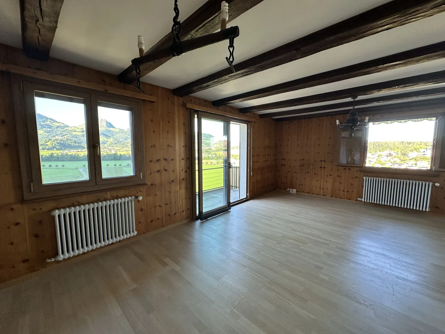 Freistehende Villa mit Panoramablick - Foto 9 von 23