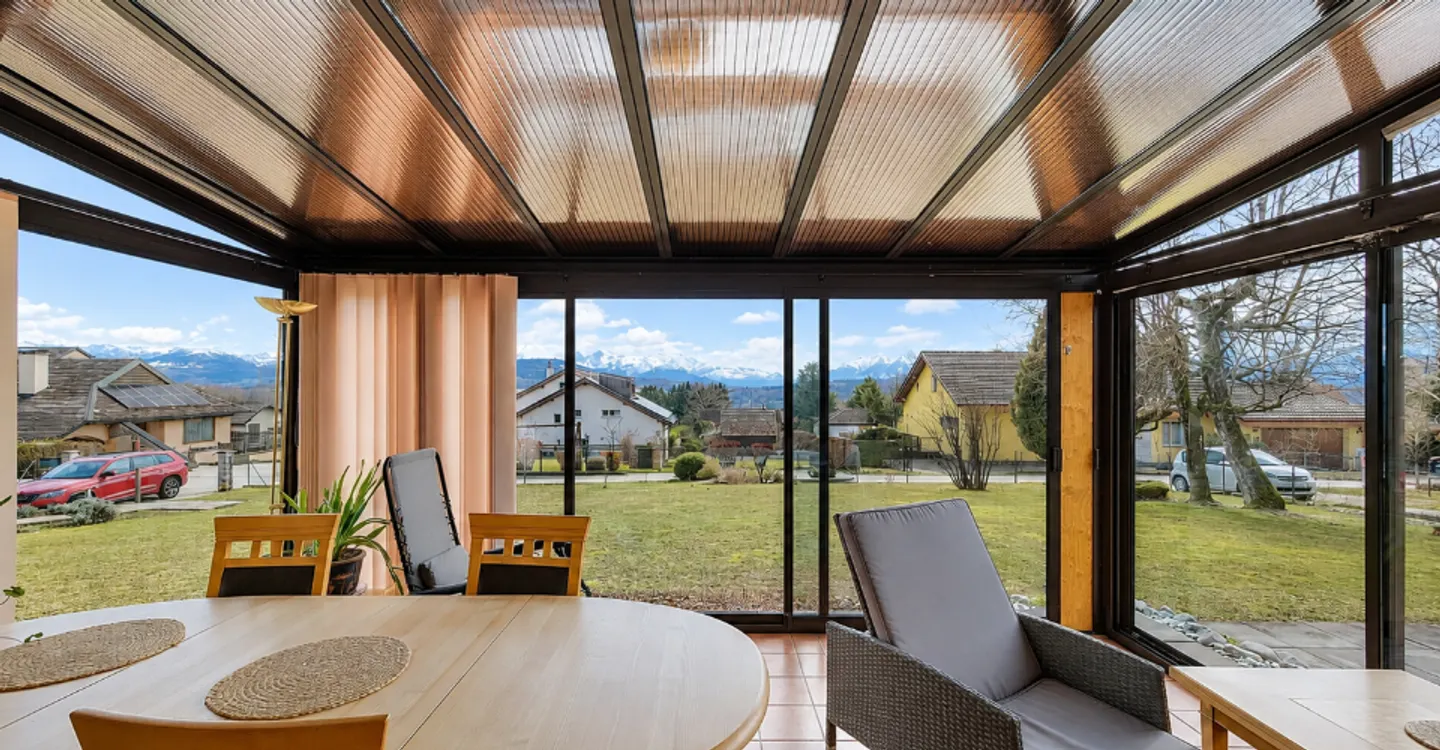 Maison tranquille avec vue sur les Alpes - Photo 4 sur 7