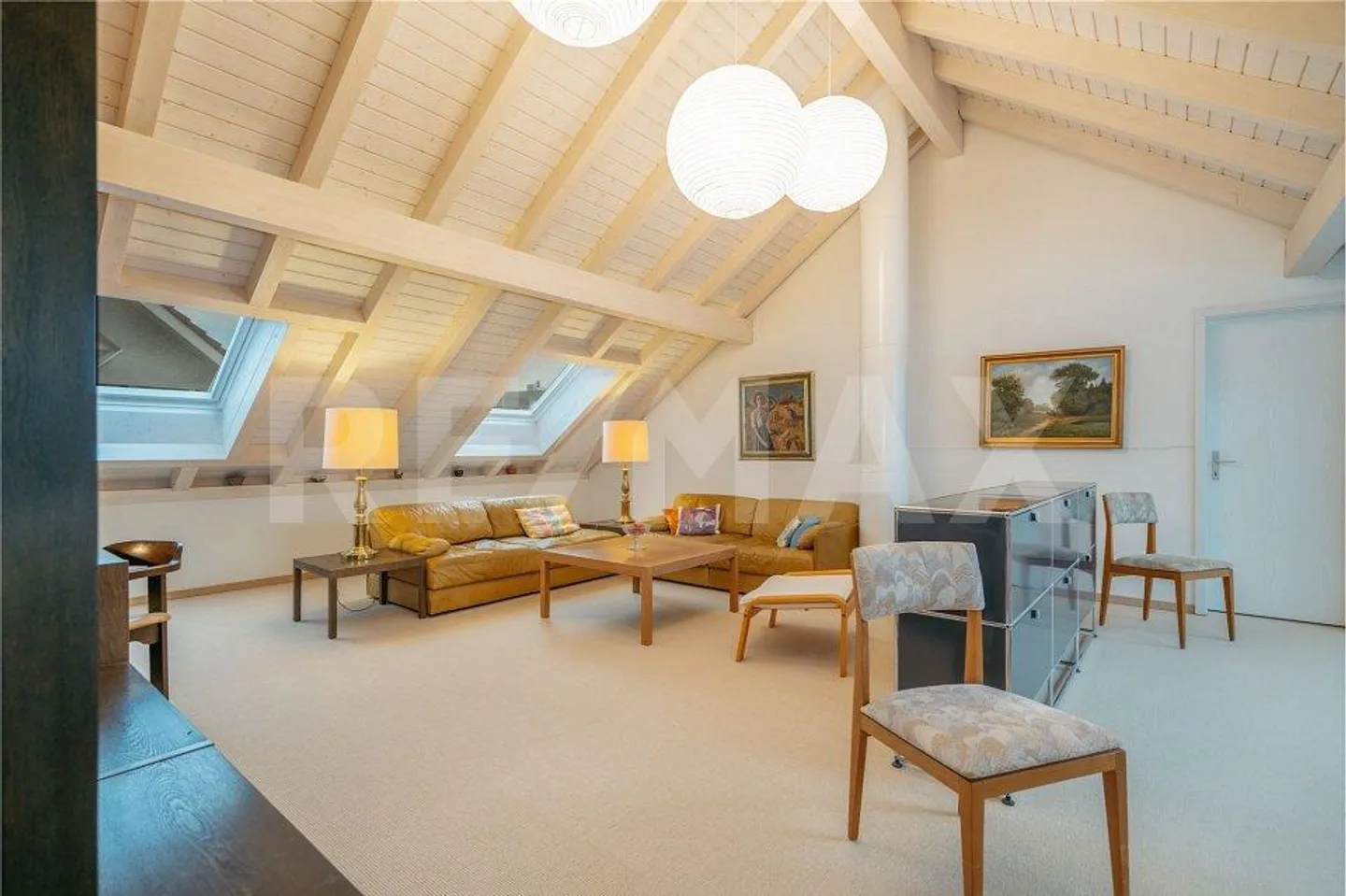 Représentatif | Spacieux | Intemporel - Villa de style maison de campagne avec jardin paradisiaque à Biberist SO - Photo 11 sur 13