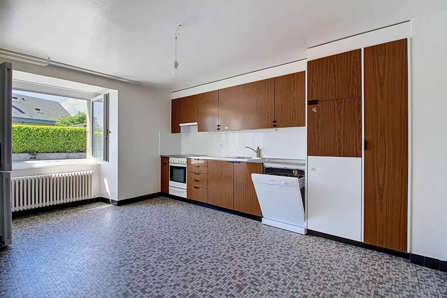 Haus mit 15 Zimmern - Foto 3 von 12