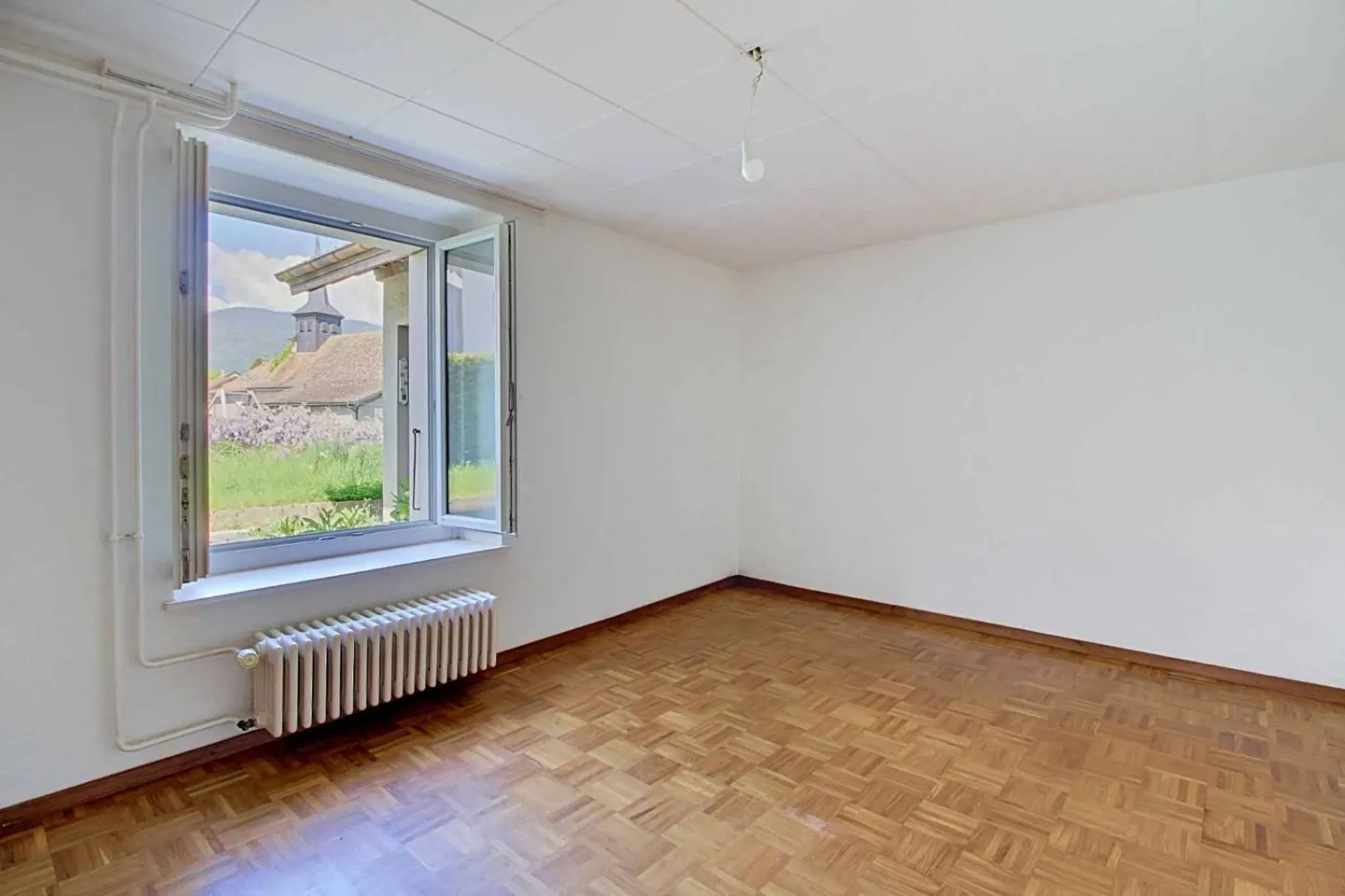 Haus mit 15 Zimmern - Foto 2 von 12