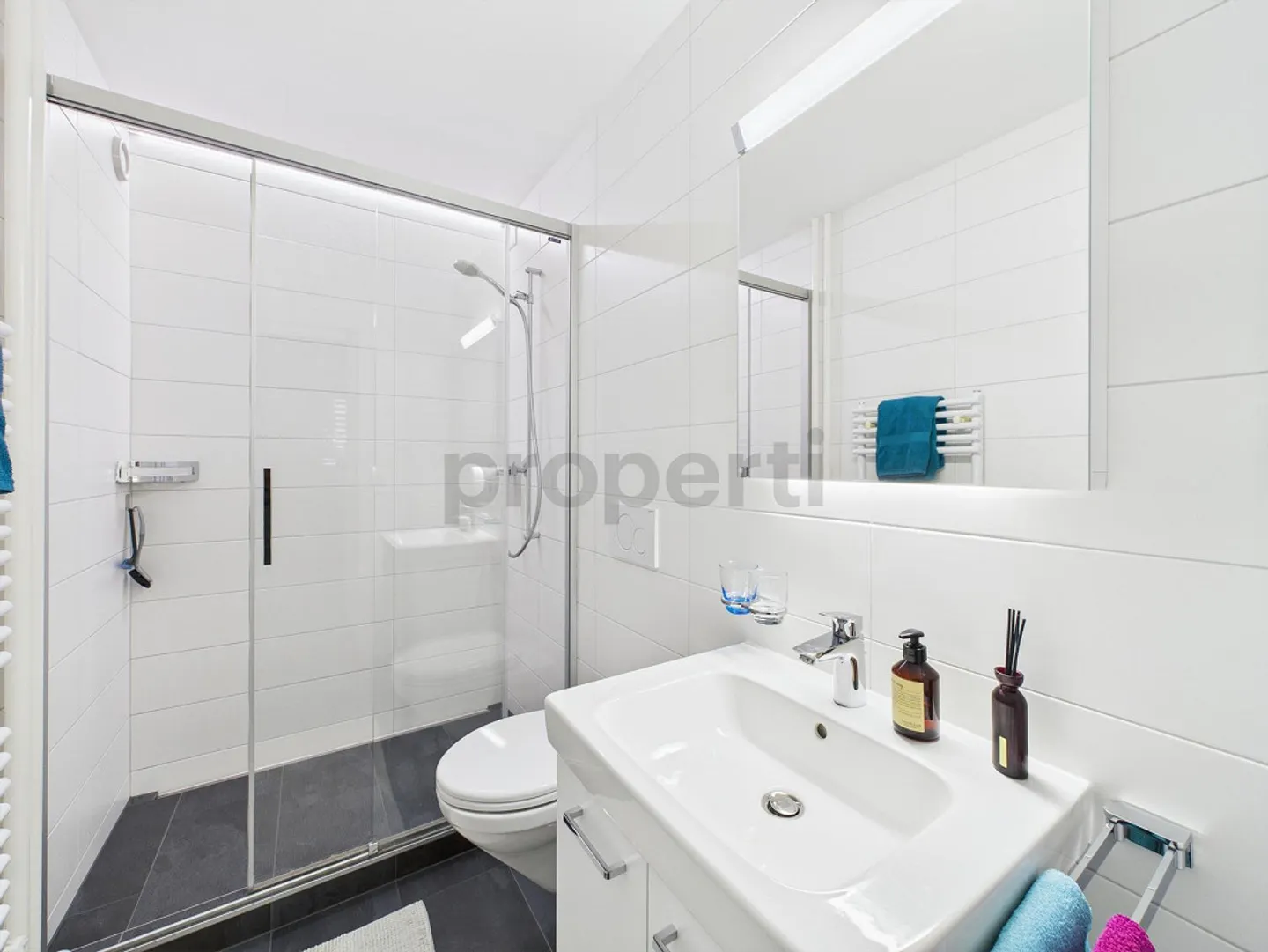Geräumige Wohnung mit modernem Charme - Foto 9 von 12