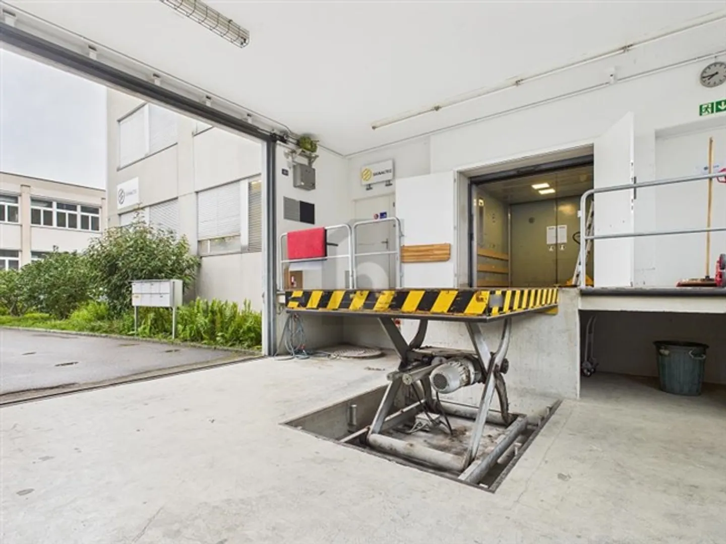 Large Area in a Good Location - Photo 4 of 6