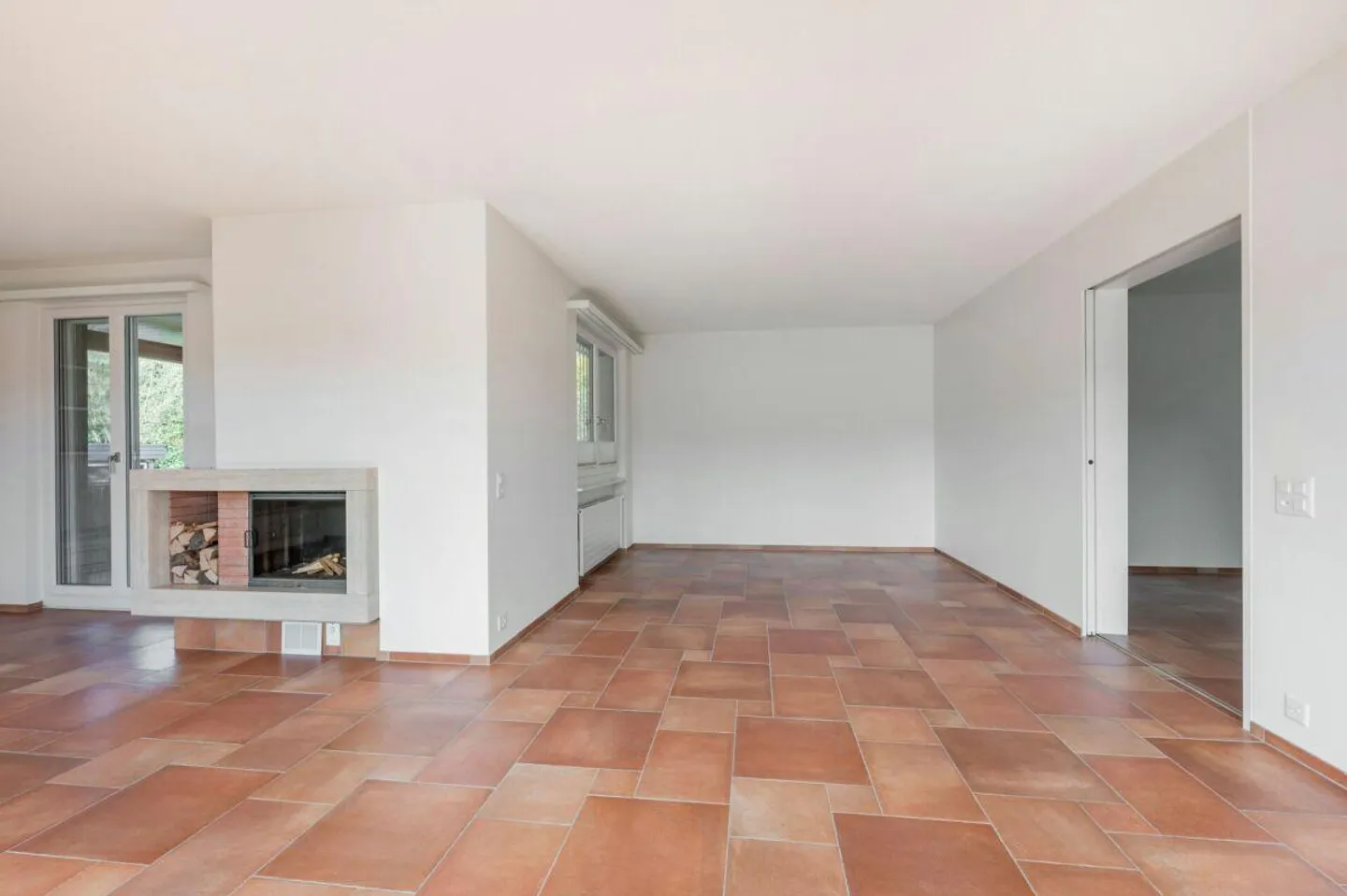 Living like on vacation: Single-family house with large garden and beautiful view - Photo 4 of 13