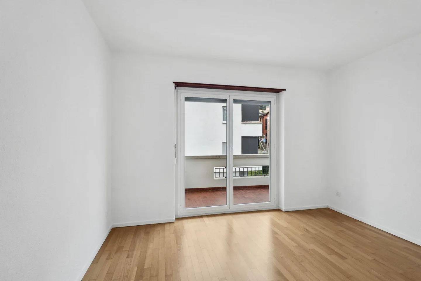 Apartment for rent - Photo 5 of 8