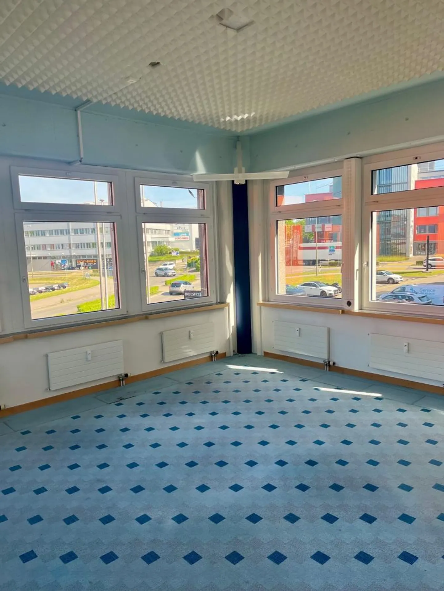 Votre nouveau bureau dans un emplacement stratégique, avec une excellente infrastructure - Photo 4 sur 5