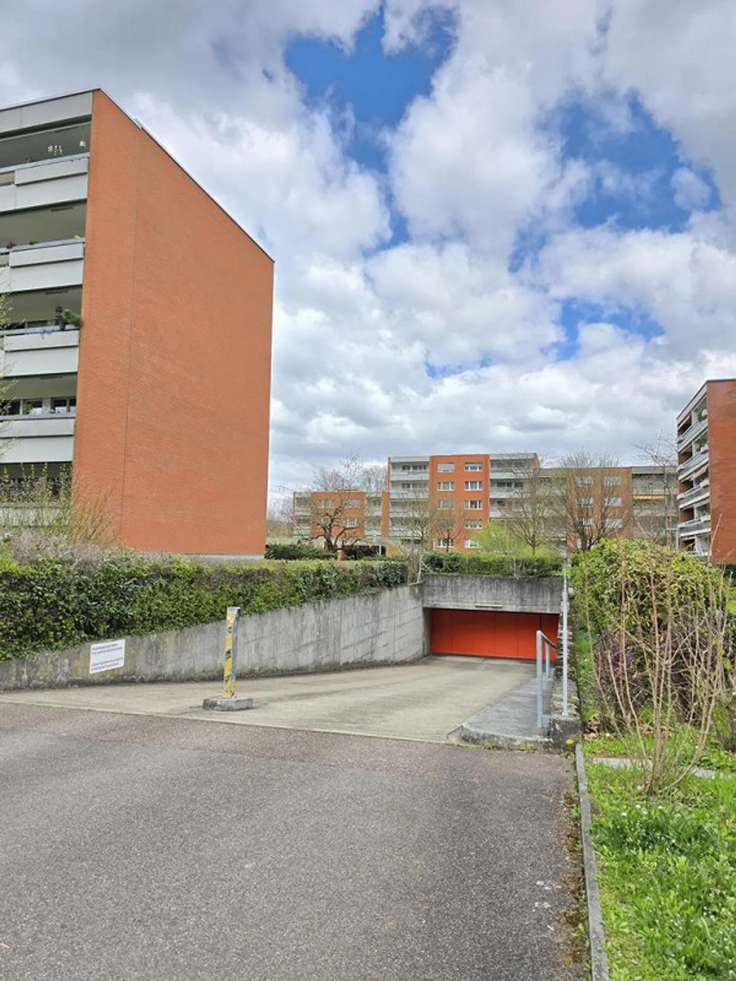 Places de stationnement à Muttenz - Photo 1 sur 2