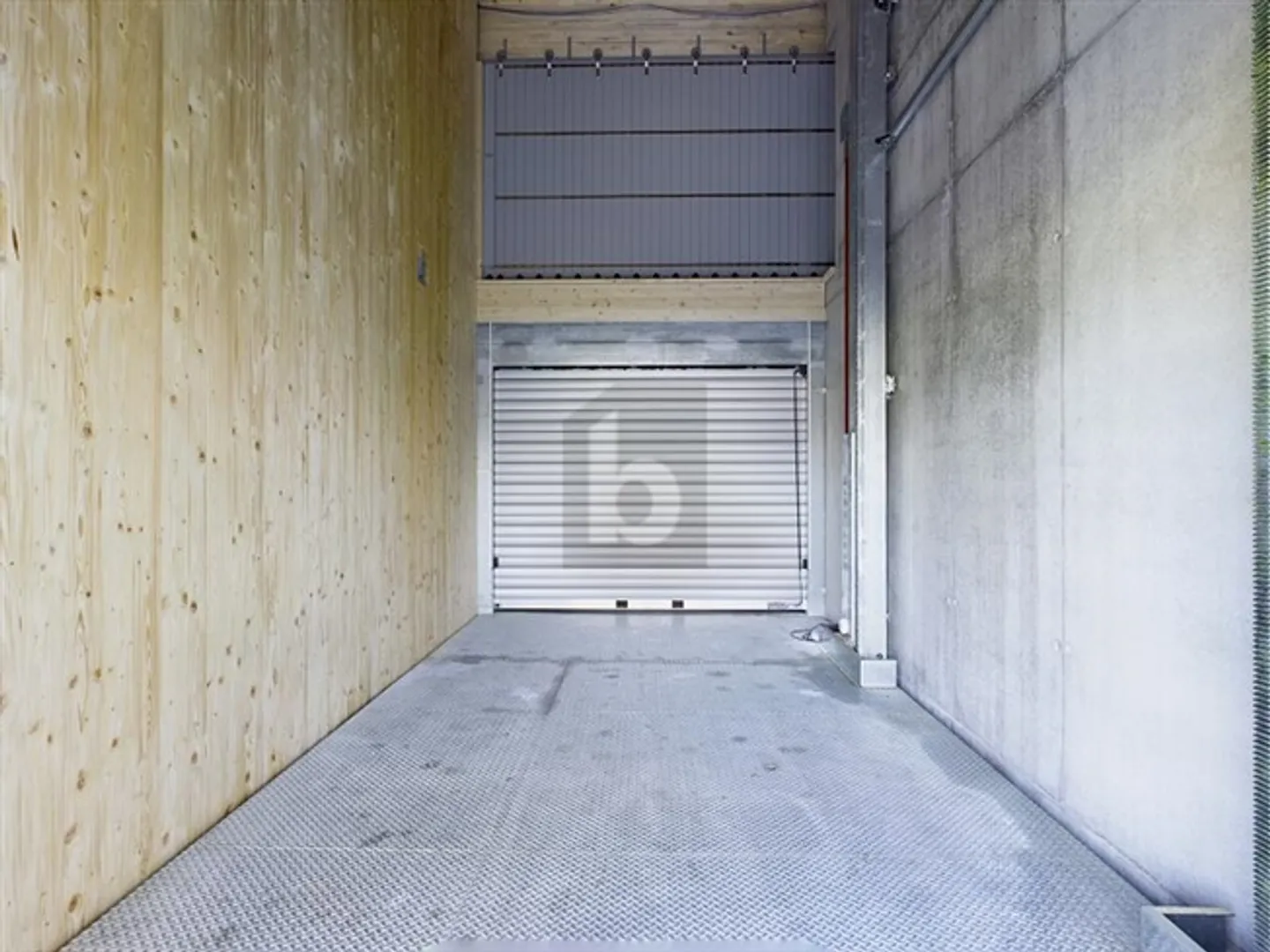 PER COLLEZIONISTI DI AUTO, CON ASCENSORE FINO A 3 T DI CARICO - Foto 3 di 6