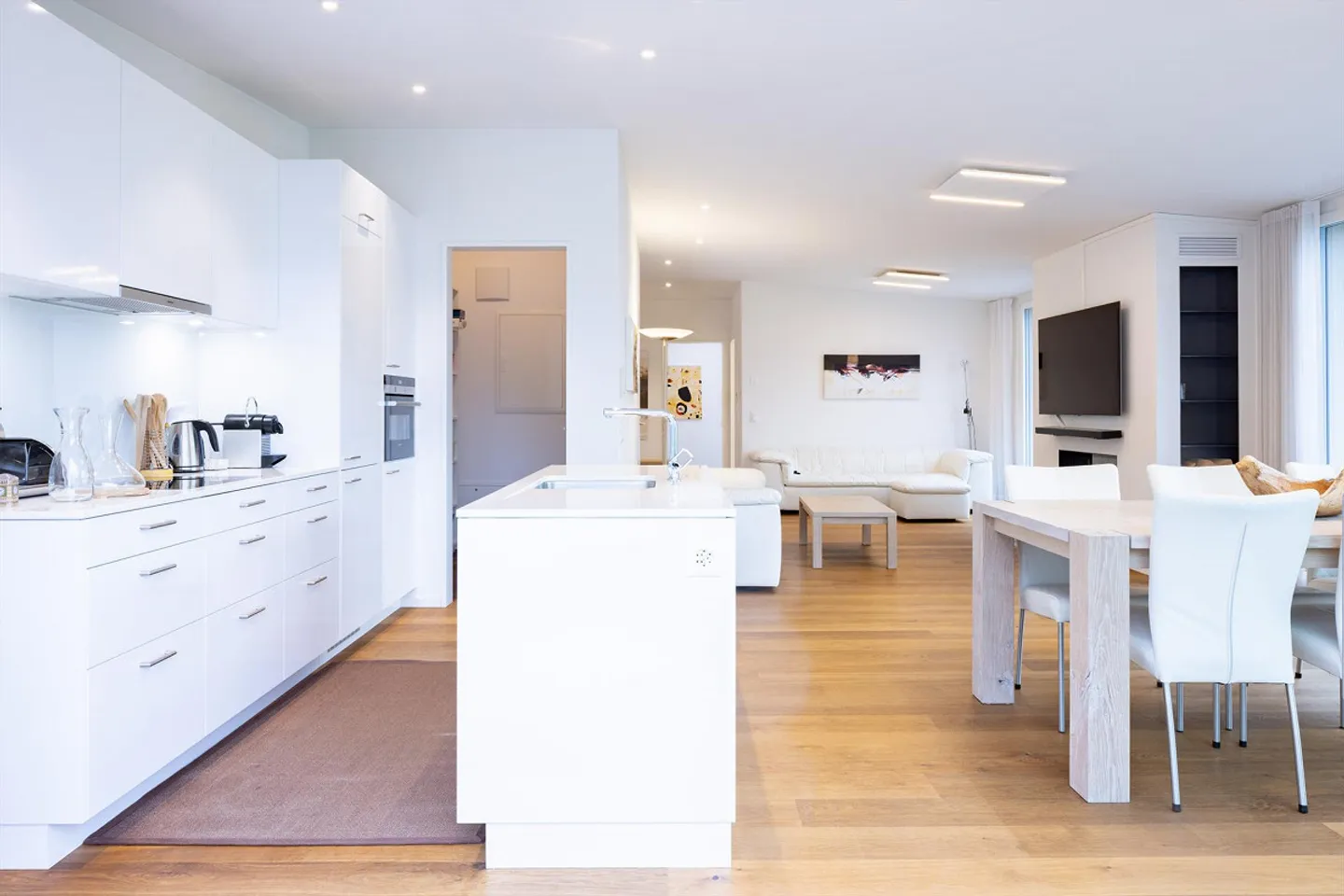 4.5 Room Attic Maisonette Apartment in Bürglen - Photo 4 of 17