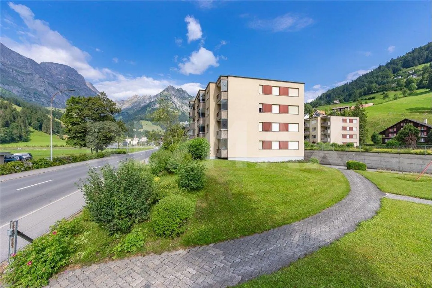 Appartamento di 3,5 stanze in casa plurifamiliare vicino agli impianti di risalita Engelberg-Titlis - Foto 2 di 13
