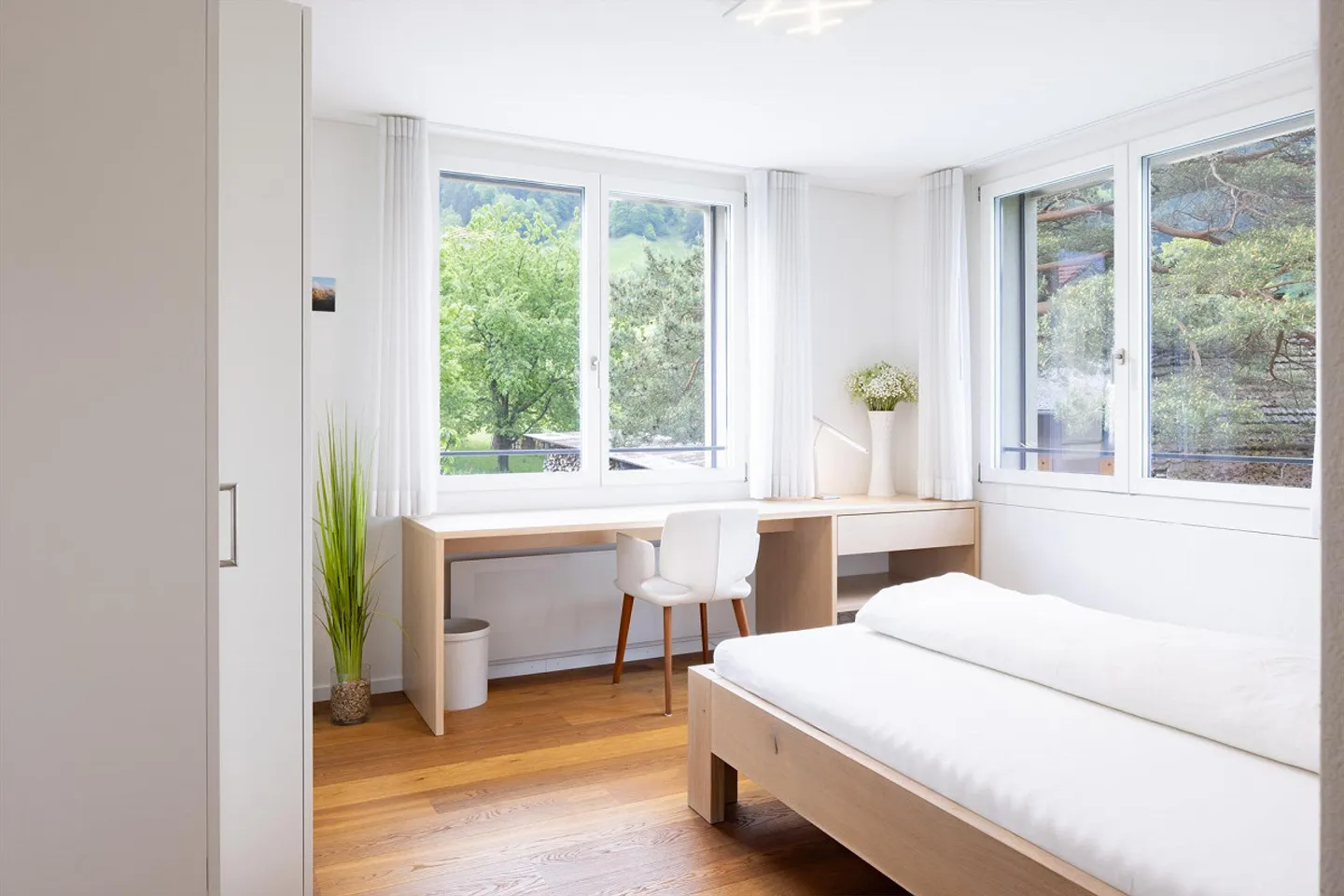 4.5 Room Attic Maisonette Apartment in Bürglen - Photo 11 of 17