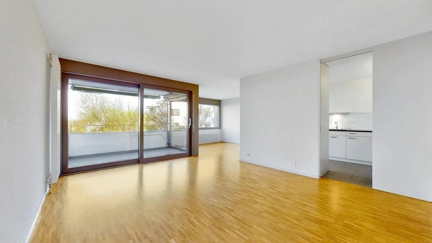 Stylish Apartment by the River - Photo 6 of 11